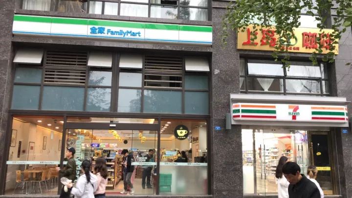 日本便利店巨头关本国664家店 将希望寄托在中