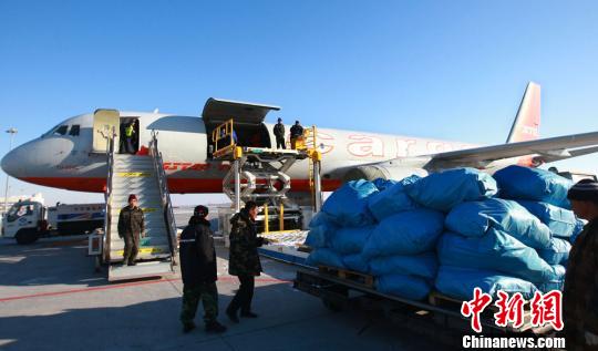 2017年,哈尔滨对俄货运包机运货量为2912吨,